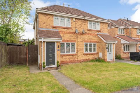 2 bed property, in Mullwood Close, £185,000