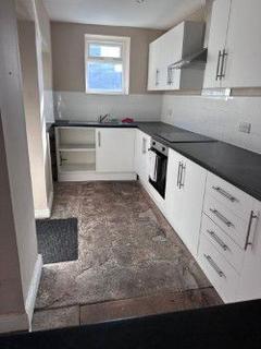 3 bed property, in Windsor Street, £115,000