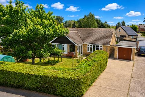 3 bed property, in Boundary Road, £365,000