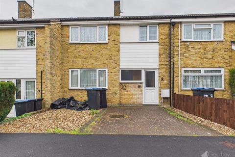 3 bed property, in Wharley Hook, £325,000