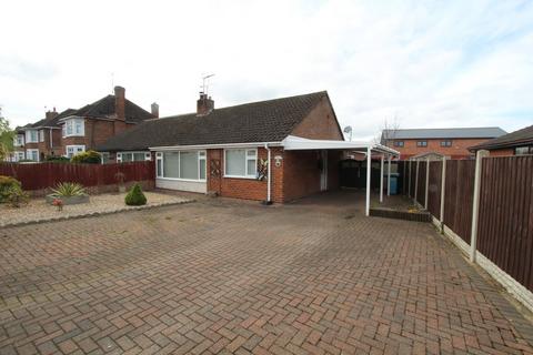 2 bed property, in 99 Borras Road, £235,000