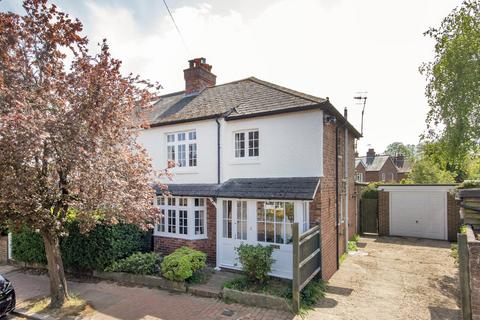 3 bed property, in East Cliff Road, £650,000