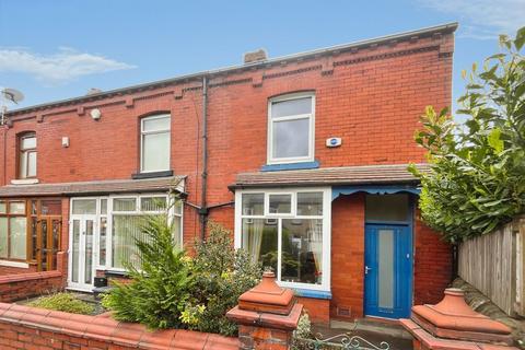 3 bed property, in Longsight, £170,000