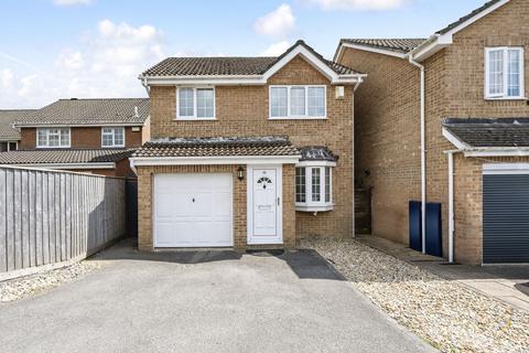 3 bed property, in Linnet Road, £365,000