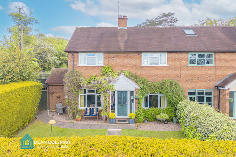 3 bed property, in Forhill House, £400,000