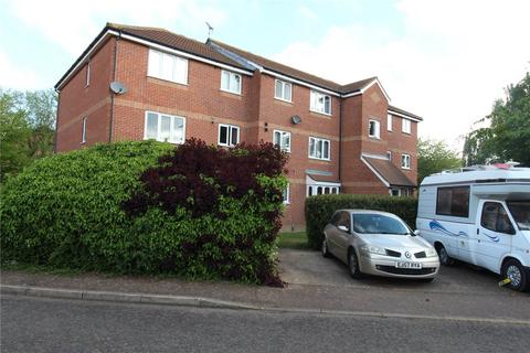 1 bed property, in Lesney Gardens, £100,000