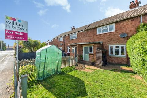 2 bed property, in Templeway Close, £135,000