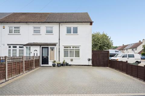 2 bed property, in Ashridge Drive, £475,000