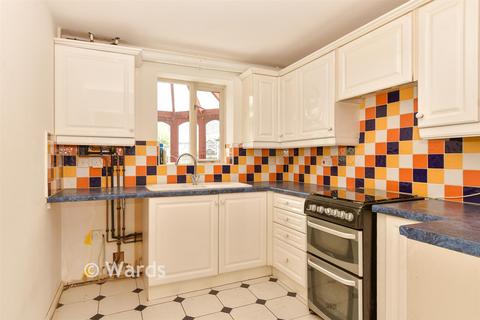 3 bed property, in Joyce Green Lane, £350,000