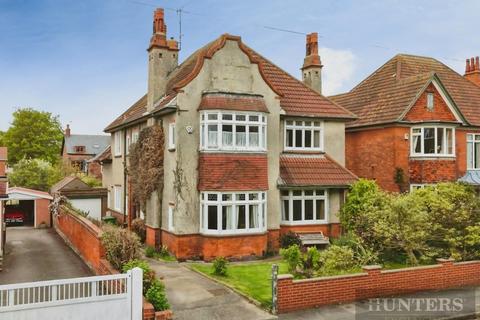 5 bed property, in Sands Lane, £350,000