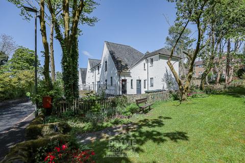 3 bed property, in 11 Caldwell Place, £95,000