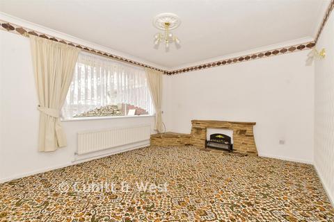 3 bed property, in Patchdean, £375,000