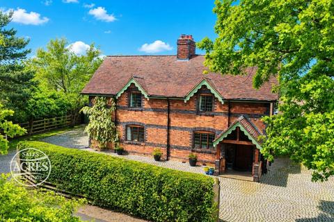 4 bed property, in Shirrall Drive, £1,200,000