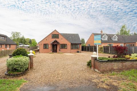 5 bed property, in Cromer Road, £475,000