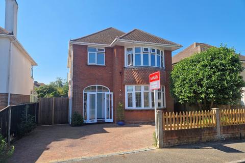 3 bed property, in Beechcroft Road, £565,000