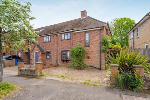 2 bed property, in Bouldish Farm Road, £450,000