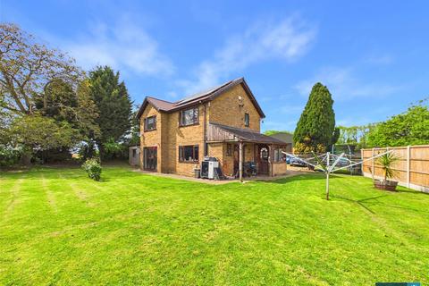 3 bed property, in Owston Lane, £475,000
