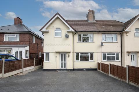 3 bed property, in Barlow Road, £240,000