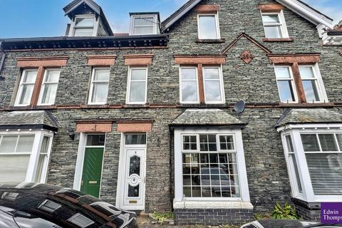 4 bed property, in 8 Ratcliffe Place, £385,000