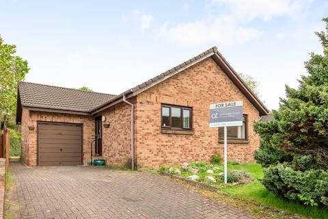 2 bed property, in Reilly Gardens, £247,000