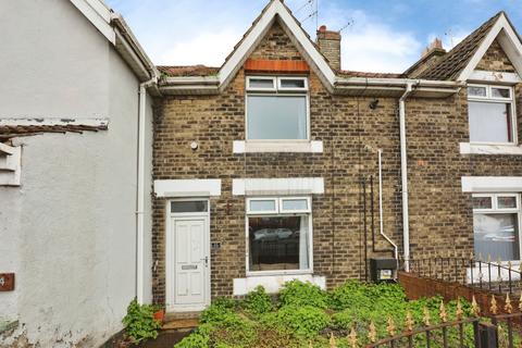 2 bed property, in Tindale Crescent, £60,000