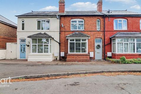 2 bed property, in Roseland Road, £280,000