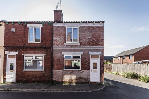 2 bed property, in Albany Place, £67,000