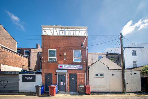 3 bed property, in Allsopp Street, £90,000