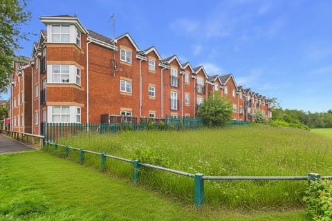 2 bed property, in Medway Court, £80,000