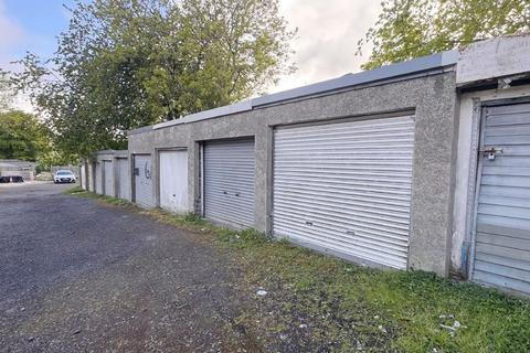 Studio, in Clarkston, £16,000