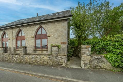 3 bed property, in North Road, £295,000