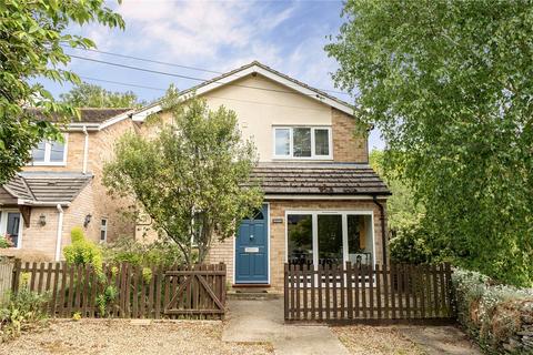 2 bed property, in Craymier, £450,000