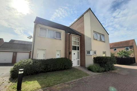 4 bed property, in Highland Drive, £500,000