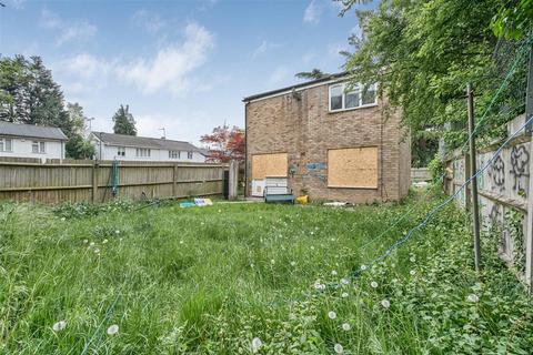 3 bed property, in Harrow HA3, £575,000