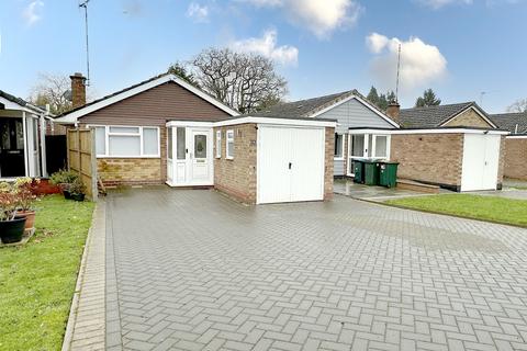 2 bed property, in Baxter Close, £285,000