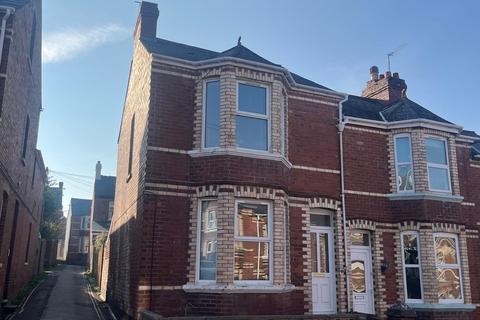 4 bed property, in Monkswell Road, £370,000