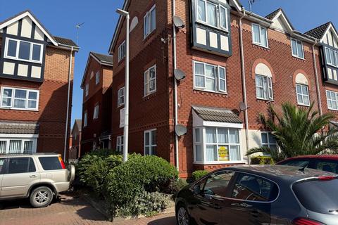 1 bed property, in Sutherland View, £60,000