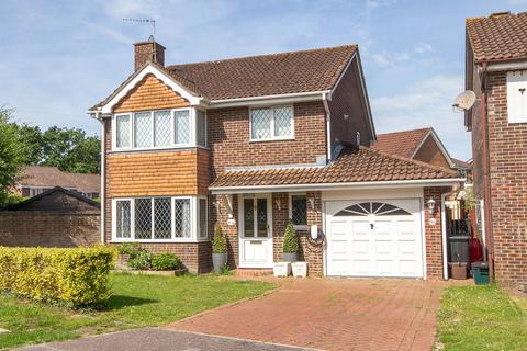 5 bed property, in Coriander Drive, £499,950