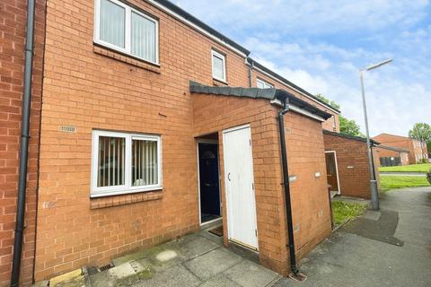 3 bed property, in Metfield Place, £118,000