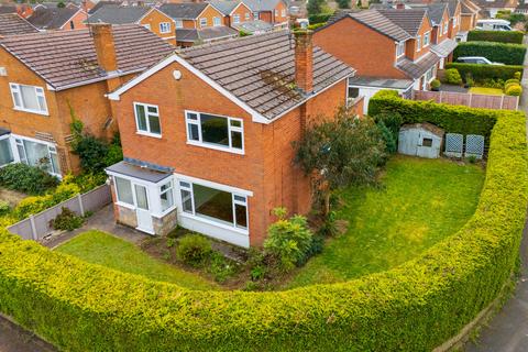 3 bed property, in Prince Rupert Road, £300,000