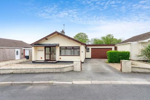 3 bed property, in Tyn Berllan Estate, £220,000