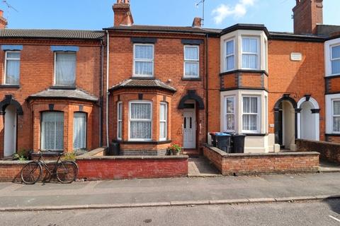 3 bed property, in Cambridge Street, £310,000