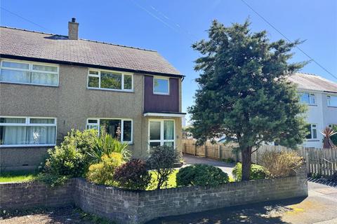3 bed property, in Y Rhos, £238,000