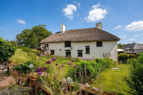 5 bed property, in North Tawton EX20, £850,000