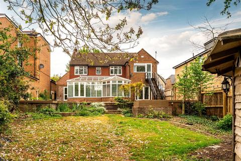 6 bed property, in West Wycombe Road, £700,000