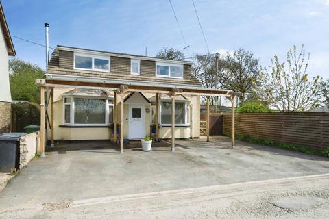 3 bed property, in Meshaw, £380,000