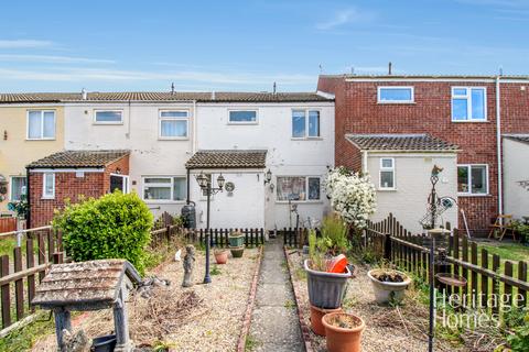 3 bed property, in Stokes Avenue, £160,000