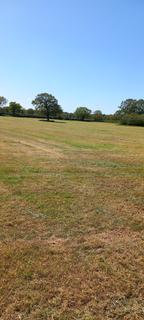 Studio, in HIGHER KINNERTON CH4, £175,000