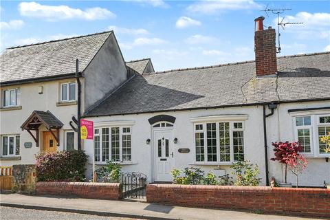 2 bed property, in Syke Lane, £325,000