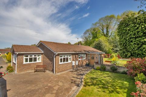 3 bed property, in Tates Orchard, £625,000